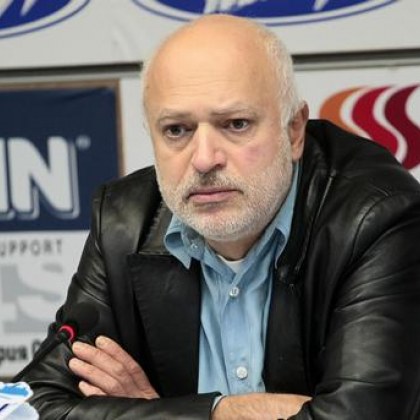 Велислав Минеков: Довиждане, господин Кошлуков