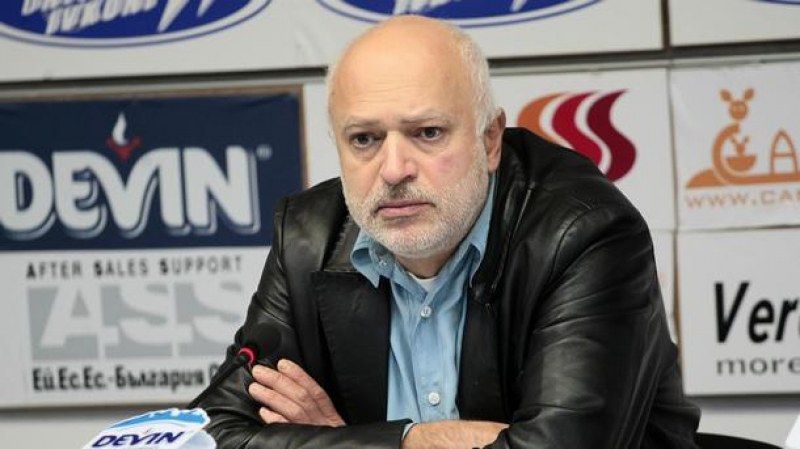 Велислав Минеков: Довиждане, господин Кошлуков