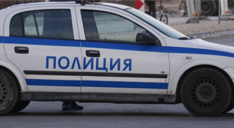 Арест до Пловдив! Полицията задържа контрабандист с цигари за близо 80 бона