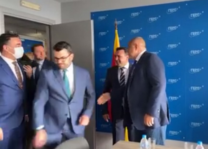 Борисов се видя със Заев и му рече: Длъжни сме да намерим решение ВИДЕО