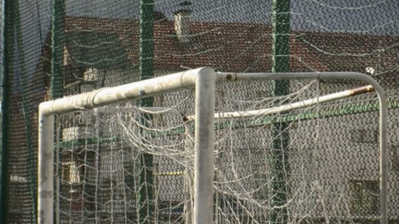 Община Асеновград: Няма разрешение за поставяне на футболната врата, смазала дете
