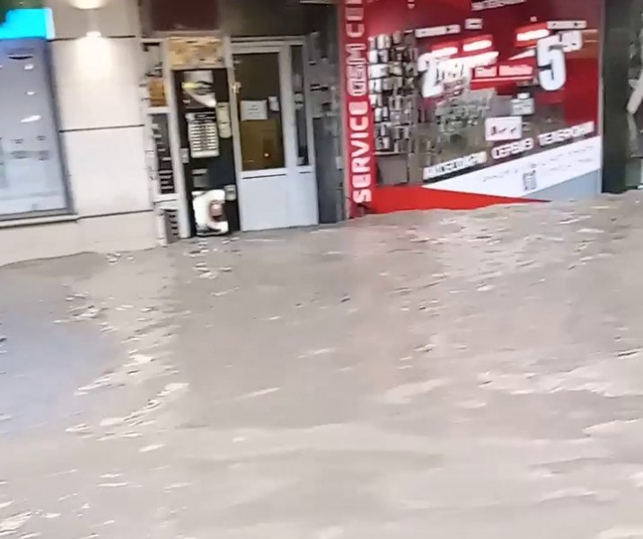Частичното бедствено положение остава в няколко района в страната