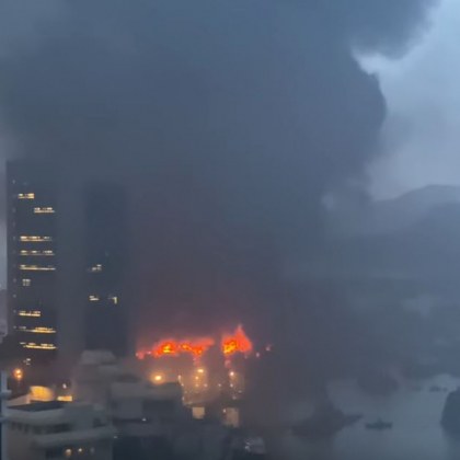 Мощен взрив подпали близо 16 яхти ВИДЕО