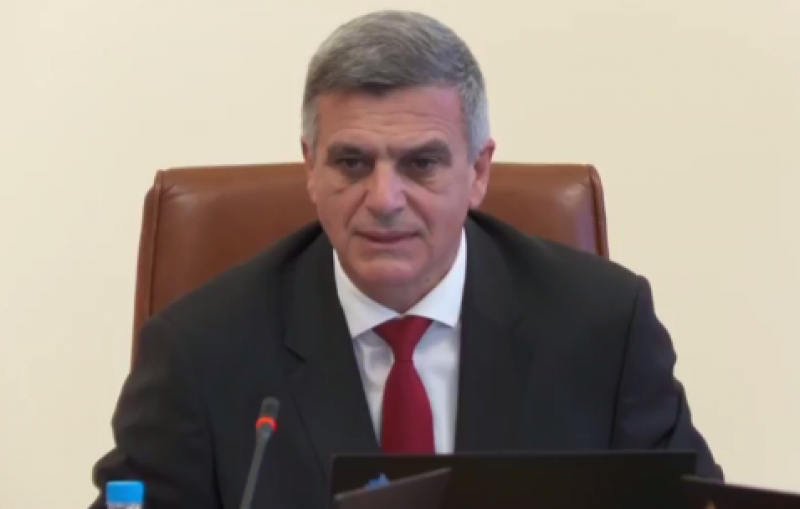 Служебният премиер: Пълният брой машини за изборите е осигурен ВИДЕО