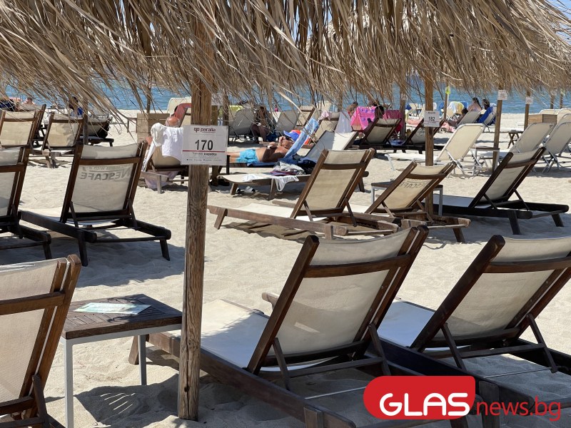 Българите изчезнаха от гръцките плажове този уикенд СНИМКИ