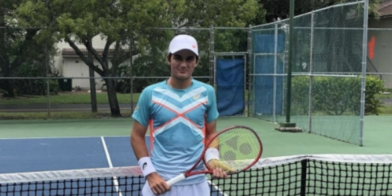 Тенисистът Виктор Лилов загуби финала на младежкия 