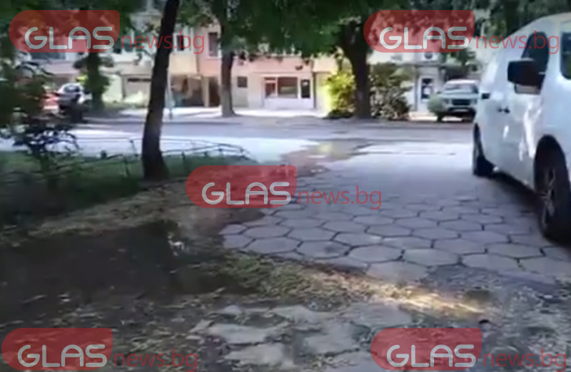 Авария наводни улица в Кючука, кой ще плаща сметката? СНИМКИ