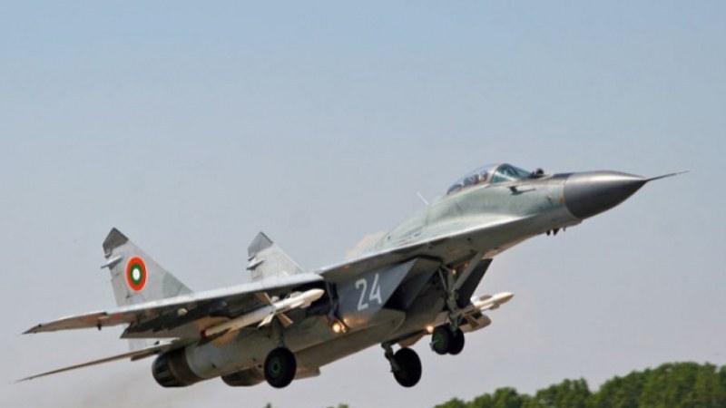 Край на разследването: Три са версиите за инцидента с МиГ-29