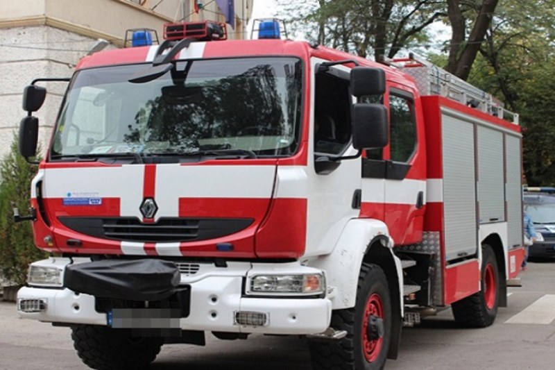 Три камиона изгоряха в Разград