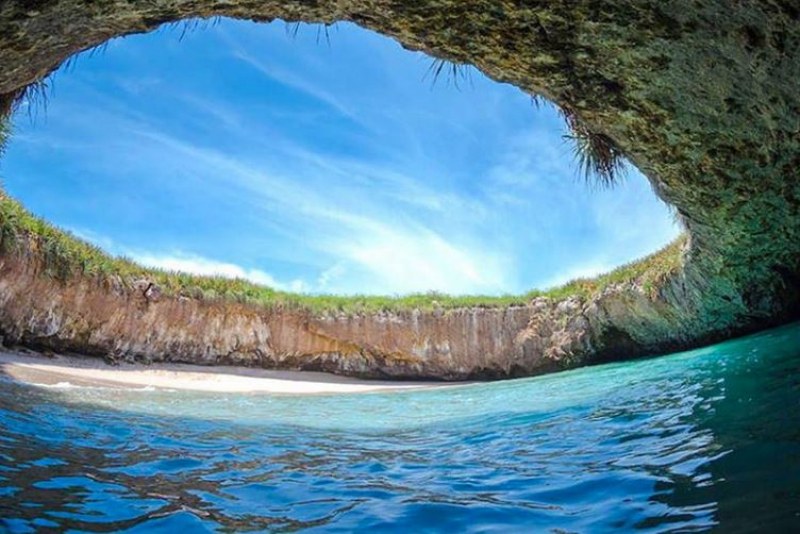 Вижте 12-те най-красиви и загадъчни плажове по света СНИМКИ