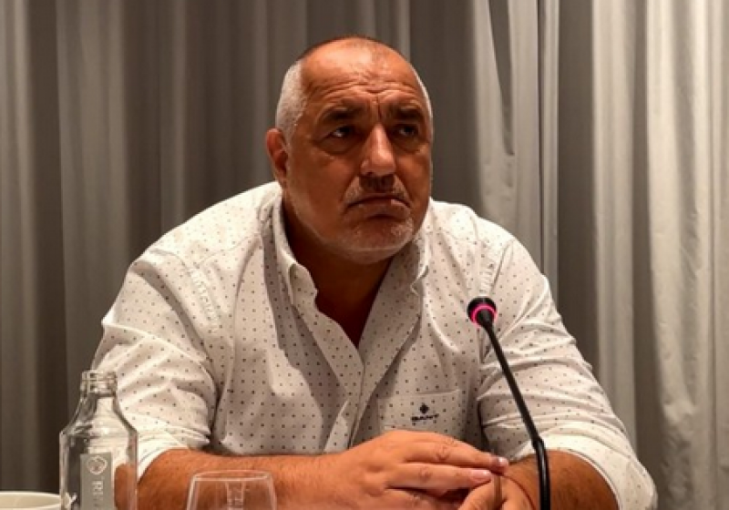 Борисов ще се ваксинира, за да даде пример ВИДЕО