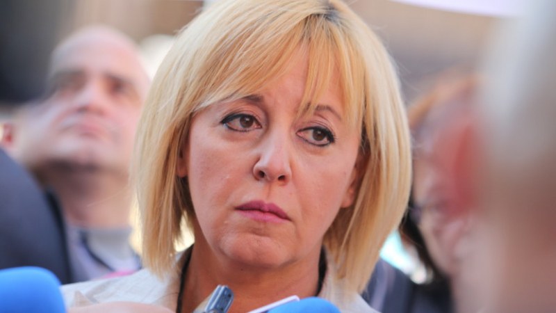 Манолова: Сигурна съм, че ще има правителство