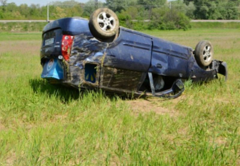 Джип се преобърна в канавката, шофьорът без колан – загина намясто