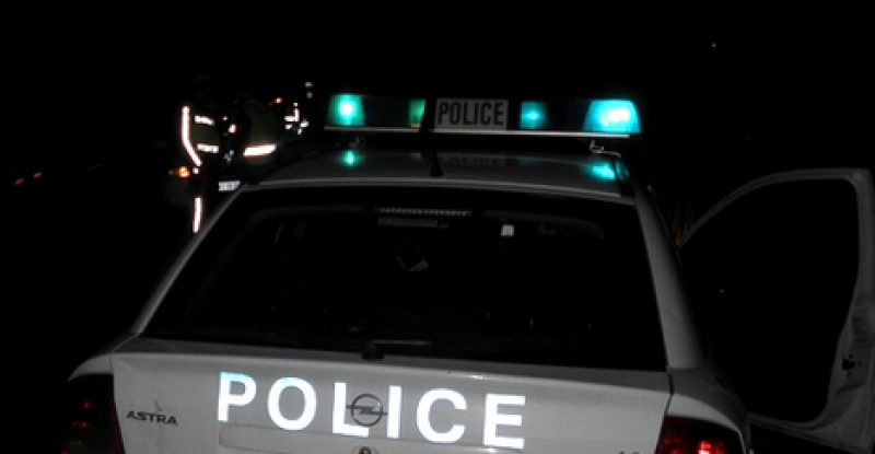 Непълнолетен подкара кола и опита да избяга на полицаи