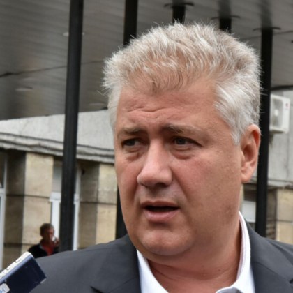 Проф. Балтов съобщи за още уволнения в екипа на 