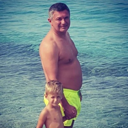 Милен Цветков сега трябваше да е на 55, синът му го почете