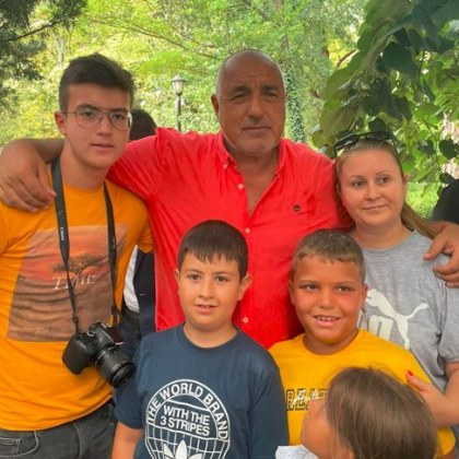 Румен Радев организира протеста срещу кандидата за премиер на Трифонов