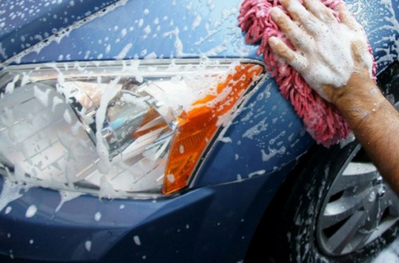 Не мийте колата си прекалено често през лятото! Ето защо
