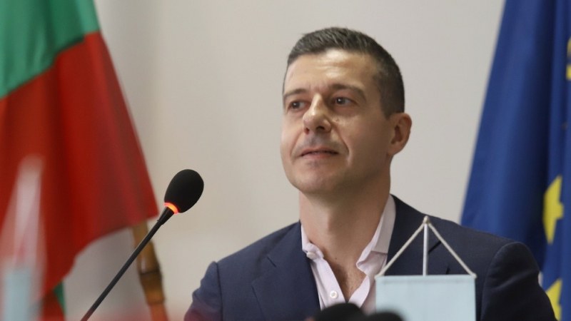 Изненадващо шефът на БНР хвърли оставка