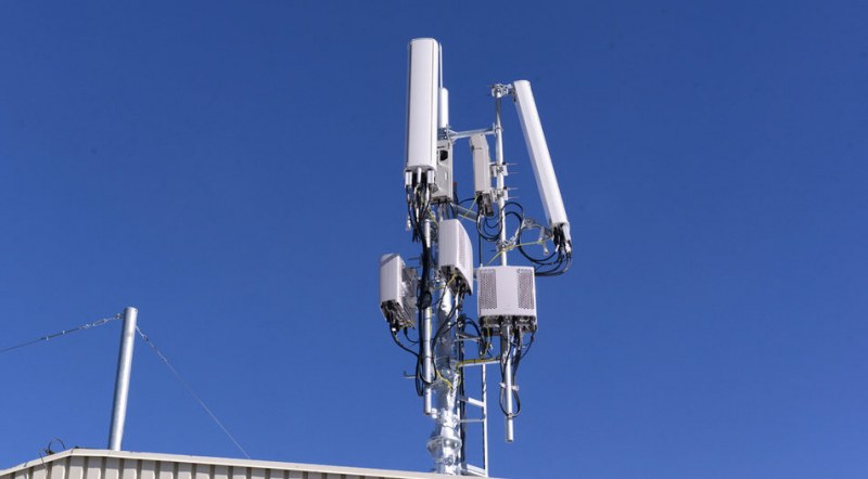 Пловдивско село се надигна и спря изграждането на 5G антена