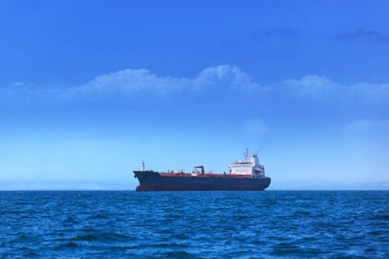 Няма следа от изчезналия моряк в Черно море