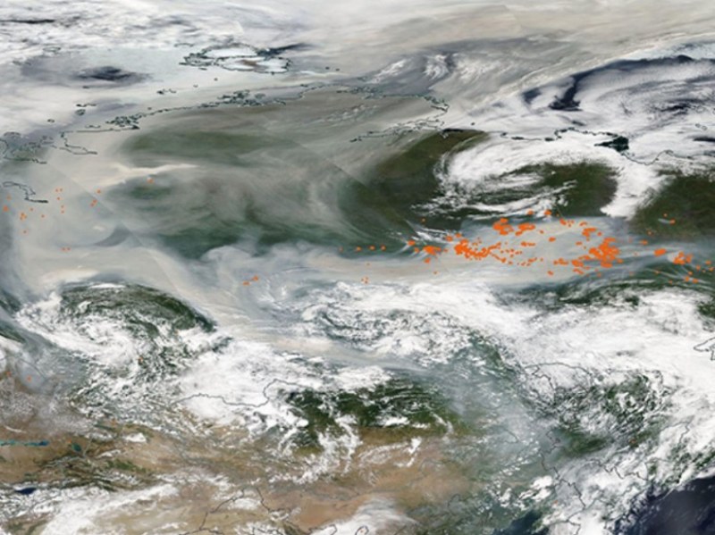 За първи път в историята димът от якутските пожари достигна Северния полюс