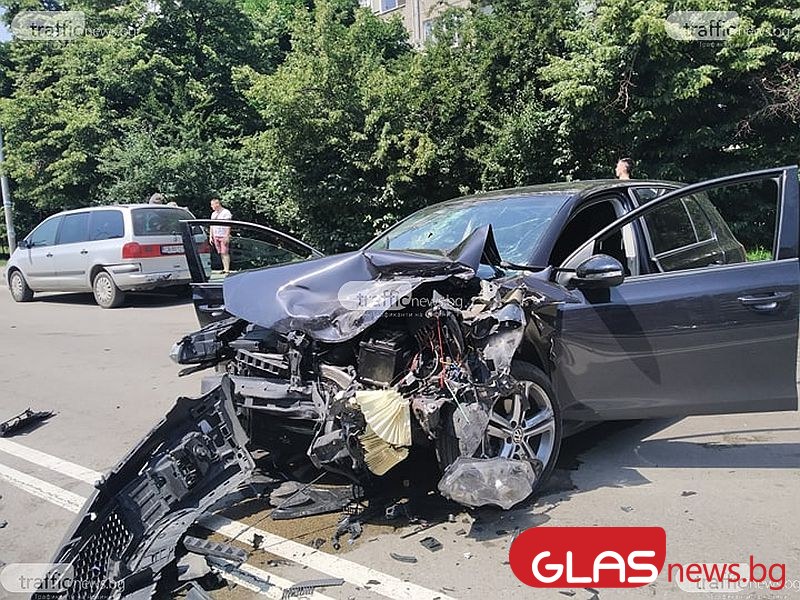 Пиян шофьор се заби в друга кола във Врачанско, пуснаха го да си ходи