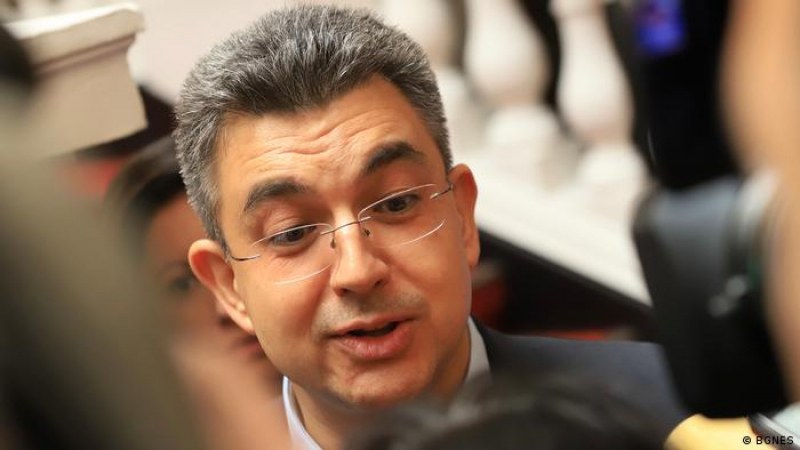 Пламен Николов оттегли съгласието си да бъде избиран за премиер от ИТН