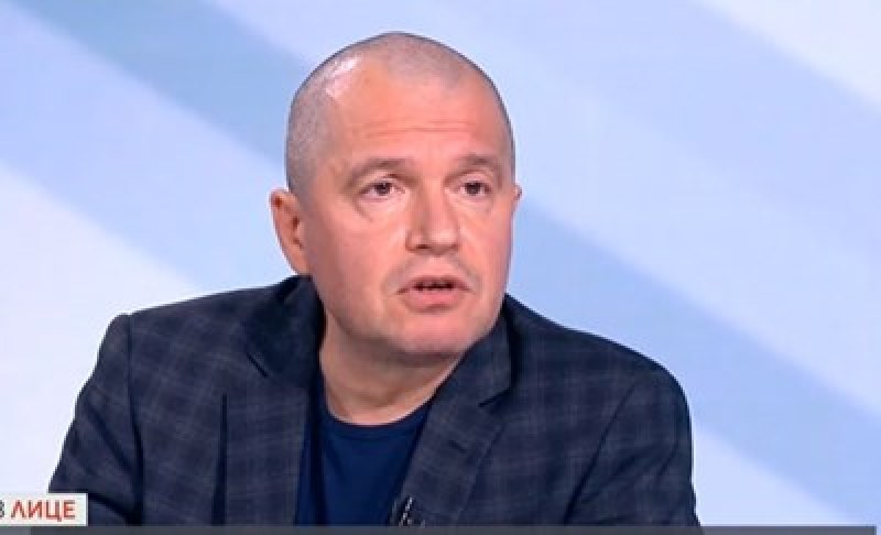 Тошко Йорданов с пост в туитър, нарича ДБ и ИБГНИ джендъри