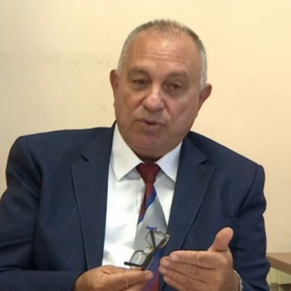 Зам.-министър Златанов: Без ограничения за бизнеса заради ковид на този етап