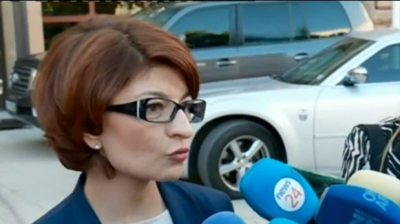 Атанасова след КСНС: Бързо да ни дават мандата, ние ще го върнем