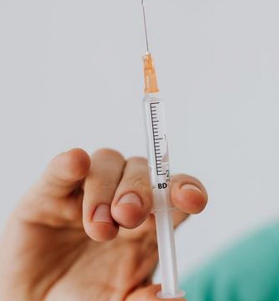 Епидемиолог предупреди за увеличаване на смъртността в страни с голям брой ваксинирани