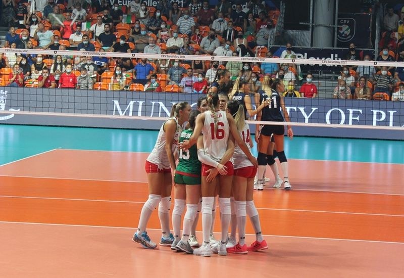 Волейболистките ни отвяха гъркините с 3:0