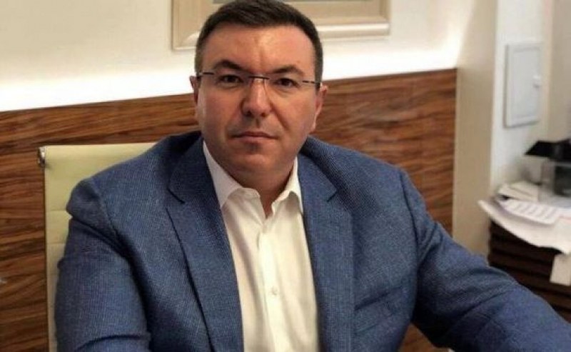 Проф. Ангелов: Кацаров, спри да лъжеш, плати на медиците!