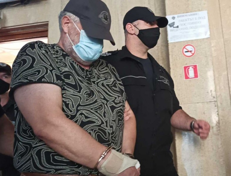Свирепият убиец Рагевски остава в ареста