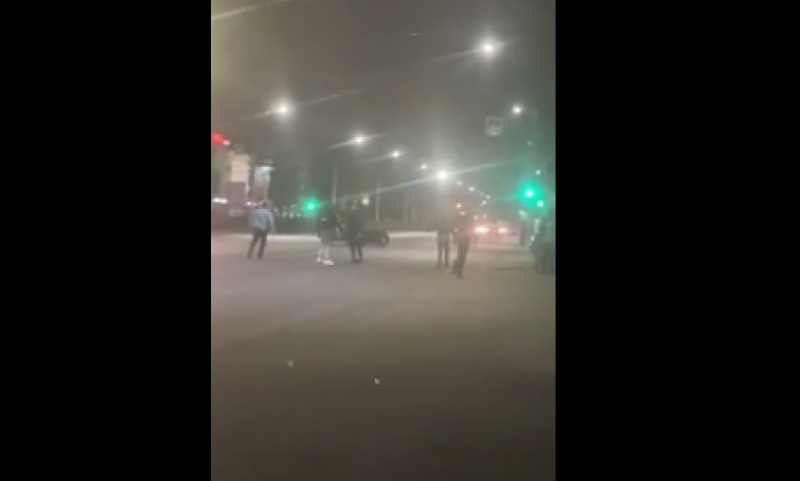 Масов бой завърши със стрелба ВИДЕО