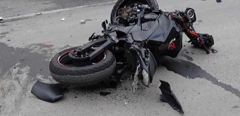 Пиян моторист с над 2 промила катастрофира в Пловдив