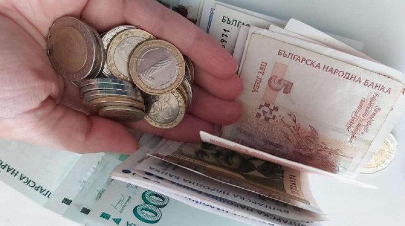 НОИ преизчислява служебно две групи пенсии. За кого ще важат?