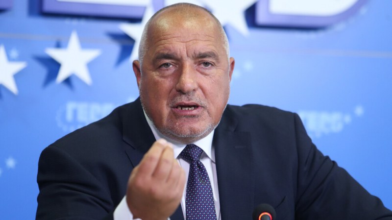 Мъжете, които тласкат държавата в хаос, да си стоят вкъщи