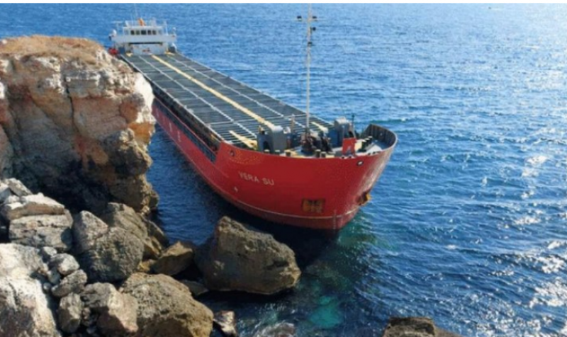 Има индикации за замърсяване на морската вода от товара в кораба