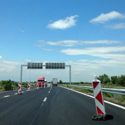 Затвориха "Тракия" заради авария, има обходен маршрут