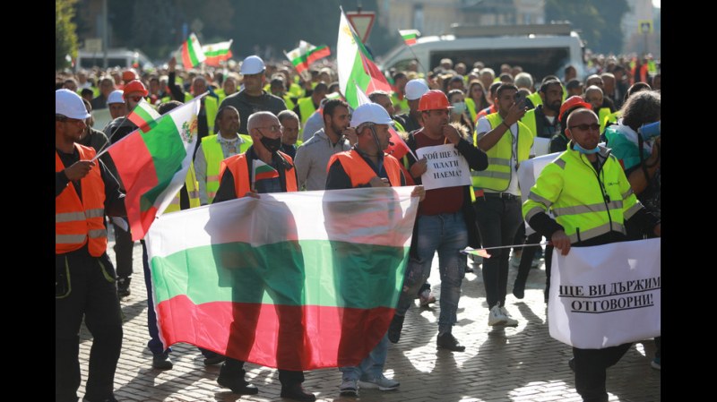 Пътният бранш – на пътя. Излиза на протест по възлови точки в цяла България