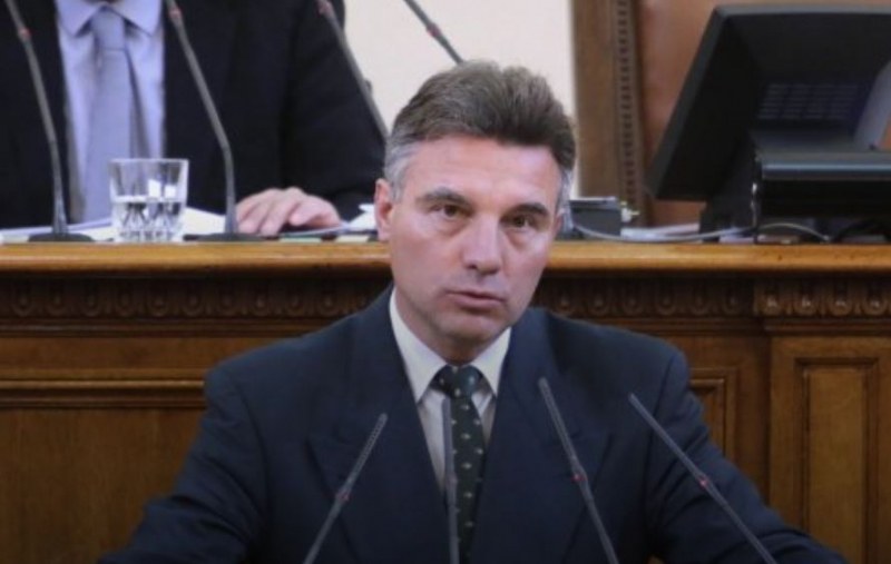 Проф. Иво Христов сдава БСП, прекратява депутатската си дейност