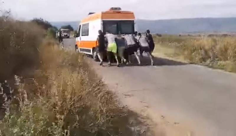 Линейка с пострадали закъса, доброволци се намесиха ВИДЕО