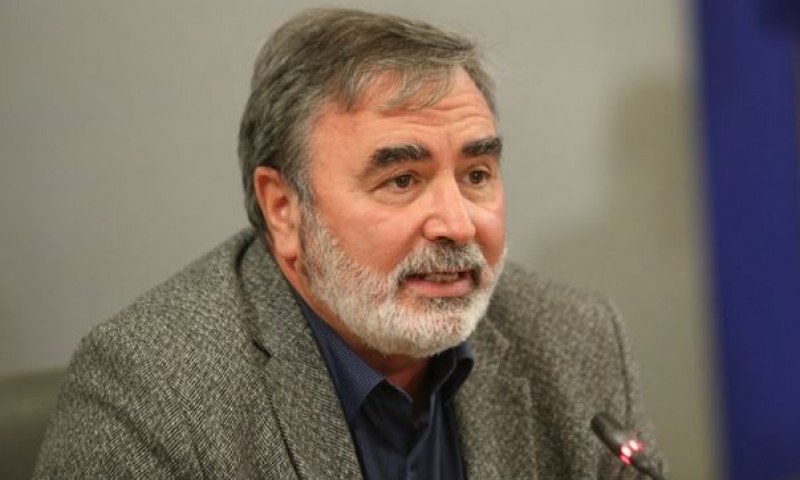 Отличиха доц. Кунчев за 