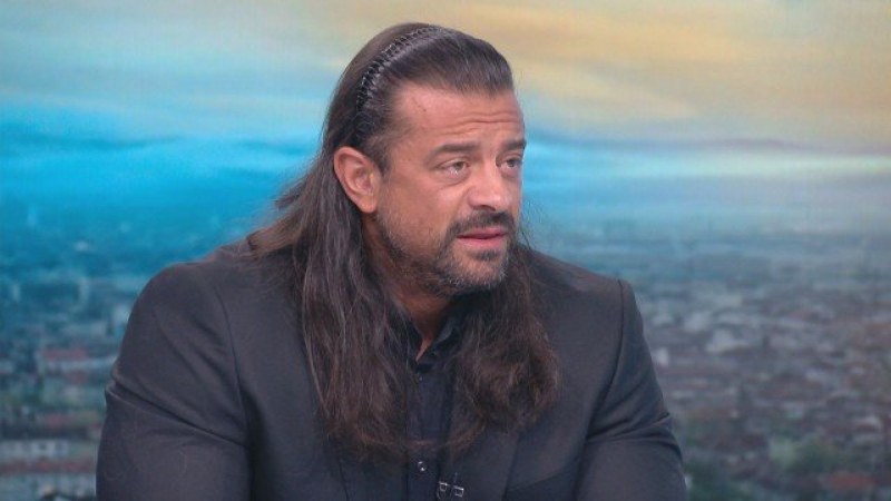 Алибегов: Ще кажем на служителите да идват на работа и без сертификат ВИДЕО