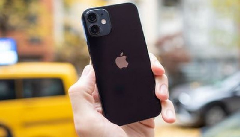 Мъж си поръча iPhone, но получи кутия със сапун и монета