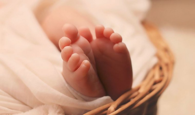 Рядкост: Млада жена роди шестзнаци
