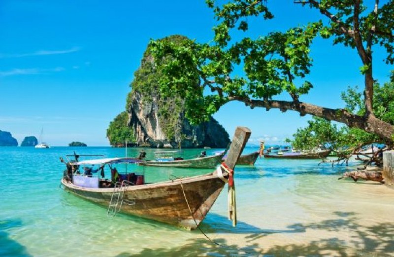 Тайланд отваря отново границите си за туристи