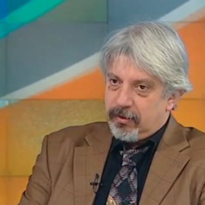 Ама ваксинираните измирали. Глупости на търкалета